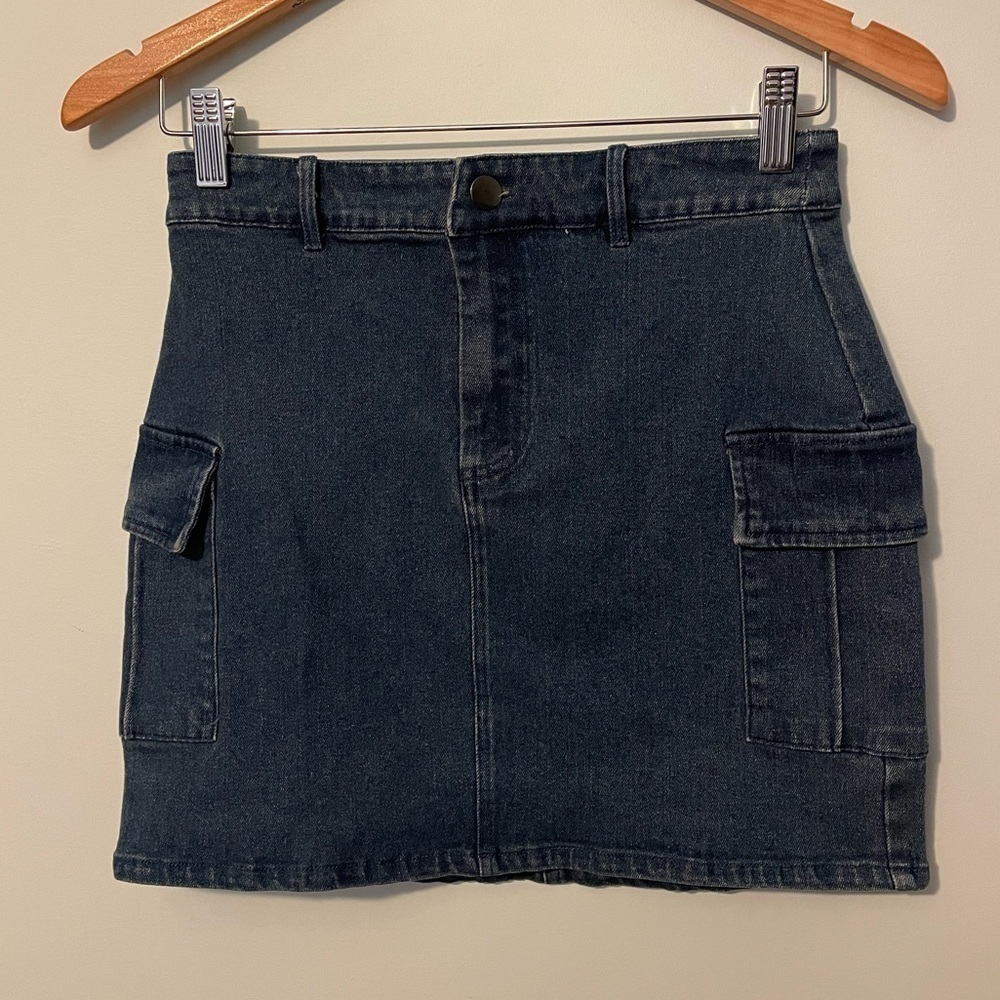 Le Lis Denim Skirt Size Small